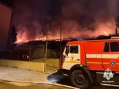 Пожар в частном строении в Адлере локализовали на площади 1,4 тыс. кв. м