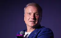 Греф сравнил инвестирование с посадкой дерева