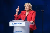 Не идти за Лондоном: Ле Пен призвала Европу искать мир на Украине