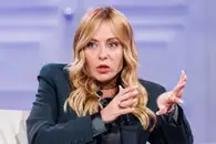Мелони отказалась от участия во встрече лидеров ЕС с папой римским в Меце