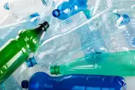 Найден метод получения дешевых материалов для очистки воды из отходов пластика