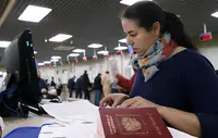 В СФ прокомментировали планы ЕК ограничить выдачу виз россиянам