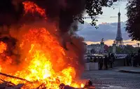 "Предсмертные конвульсии макронизма". Telegraph о беспорядках во Франции