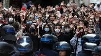 Участники протестов во Франции жалуются на произвол полиции