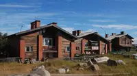 Юрист Бахарева: таунхаусы на земле для садоводства могут признать самостроем