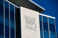 Nestlé заявила, что продолжит работу в полном объёме после передачи активов