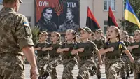 Младшеклассников на Украине учат маршировать под песни ОУН* и УПА*