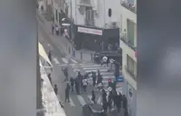 В Ницце протестующие в масках напали на магазины и полицейских