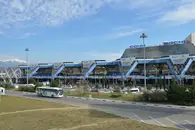 Более 30 рейсов задержаны в Сочи из-за падения обломков БПЛА в аэропорту