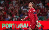 Marca узнала о попытке тренера и федерации в аэропорту вернуть Роналду