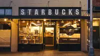 FT рассказала об обсуждении в Starbucks покупки сети ресторанов мексиканской кухни Chipotle: что компании могли бы получить от возможной сделки, кроме ошибок