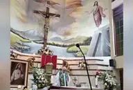 В Эквадоре священника насмерть придавило крестом во время мессы