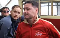 Аленичев считает, что Дзюба с его данными мог поиграть в Англии и Испании