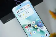 Гигантская батарея 10 000 мАч от CATL, IP69 и 144 Гц. Первый смартфон iQOO с такой батареей показали вживую