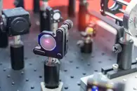 Найден способ значительно снизить потери света в фотонных процессорах