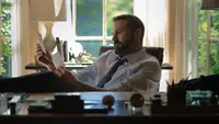 На Netflix вышел триллер «Животные» Бена Аффлека — в нём актёр сыграл кандидата в мэры, у которого похитили сына